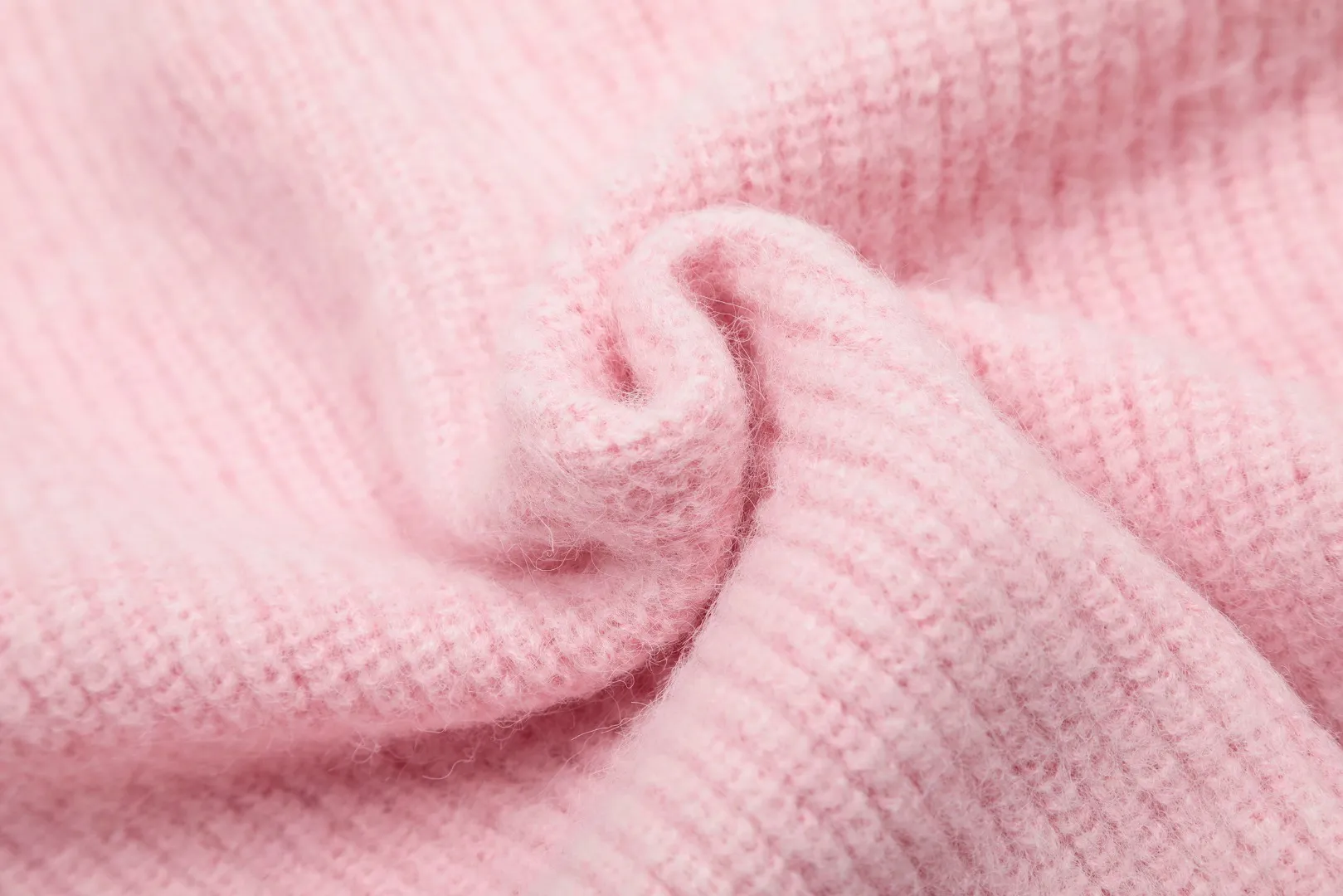 VIVI145# vivienne west wood 25 spring new three-color wool embroidered design cardigan Size: 1 yard (90-110 pounds) 2 yards (110-130 pounds) 3 yards (130-150 pounds) Color: gray yellow pink